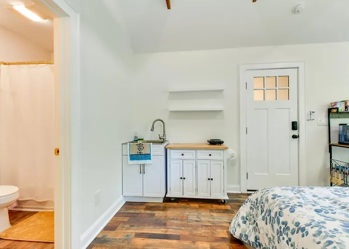 3 Mi To Dtwn Winston-salem: On Miller Park! Apartment *